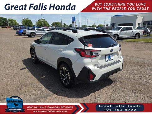 Used 2024 Subaru Crosstrek 2.0i Premium AWD/4WD image 5