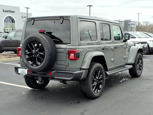 Used 2021 Jeep Wrangler Unlimited Sahara w/ Cold Weather Group image 26