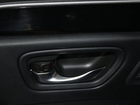 Used 2023 Honda Pilot Touring image 9