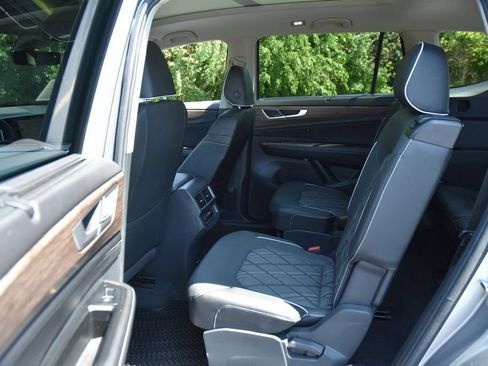 Used 2025 Volkswagen Atlas SEL Premium R-Line AWD/4WD image 30