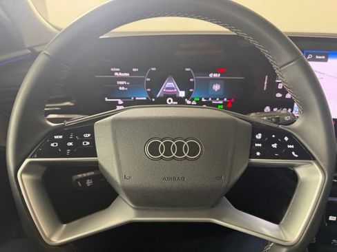 Used 2025 Audi Q5 Premium Plus AWD/4WD image 12