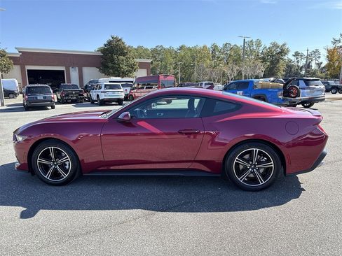 Used 2025 Ford Mustang Premium image 6