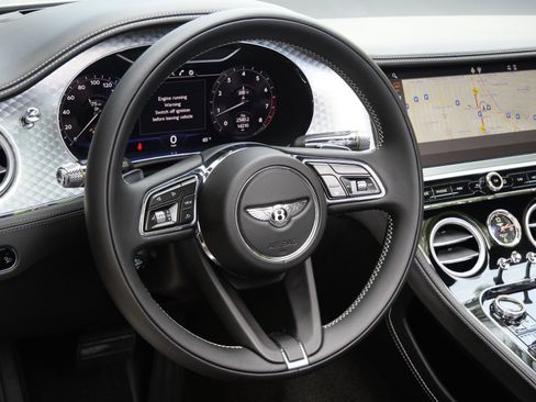 Used 2023 Bentley Continental GT V8 AWD/4WD image 14