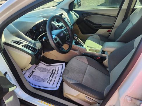 Used 2012 Ford Focus SE image 9