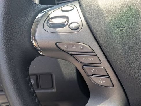 Used 2024 Nissan Murano SV FWD image 16