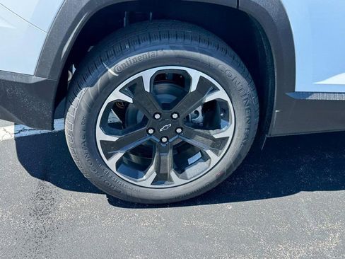 New 2026 Chevrolet Equinox LT image 4