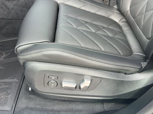 New 2026 BMW X5 xDrive40i w/ M Sport Package image 13