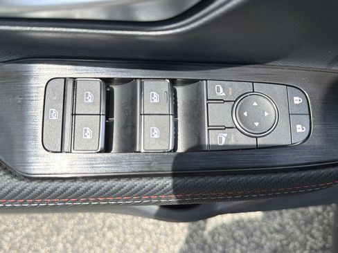 New 2026 Nissan Kicks SR FWD image 19