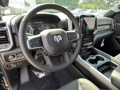 New 2026 RAM 1500 Big Horn AWD/4WD image 17
