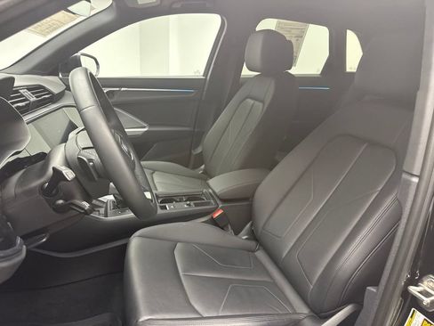 Used 2022 Audi Q3 2.0T Premium Plus AWD/4WD image 7