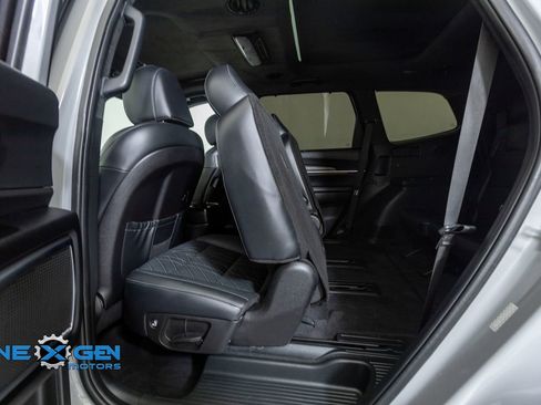 Used 2024 Kia Telluride SX Prestige X-Pro AWD/4WD image 28
