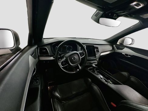 Used 2016 Volvo XC90 T5 R-Design FWD image 18