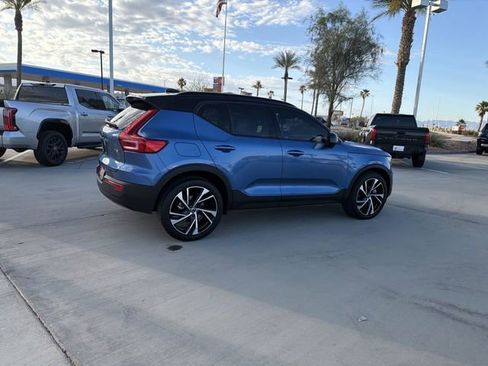 Used 2021 Volvo XC40 T5 R-Design w/ Advanced Package AWD/4WD image 4