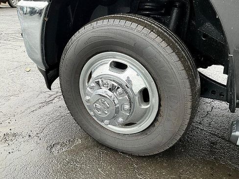 Used 2022 RAM 3500 Big Horn w/ Level C Equiment Group image 35