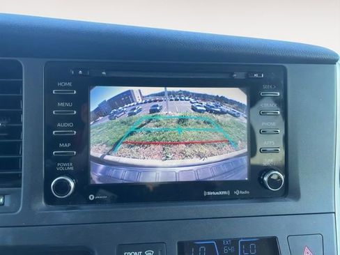 Used 2020 Toyota Sienna LE image 15
