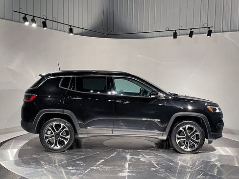 Used 2022 Jeep Compass Limited image 10