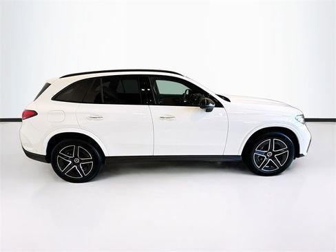 Certified 2025 Mercedes-Benz GLC 300 GLC 300 image 4