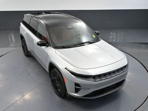 Used 2025 Jeep Wagoneer S Launch Edition image 64