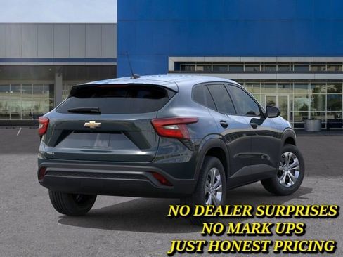 New 2026 Chevrolet Trax LS FWD image 4