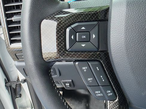 Used 2022 Ford F250 Lariat w/ Lariat Ultimate Package AWD/4WD image 24