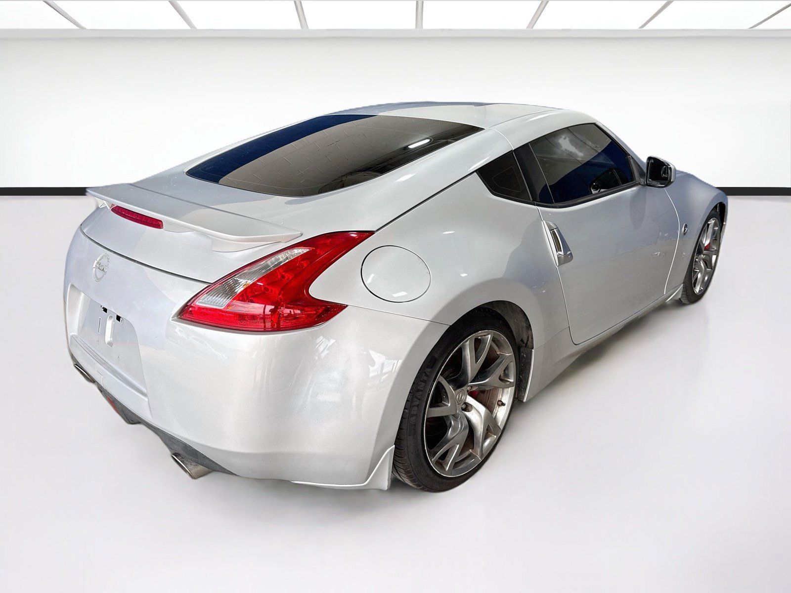 Used 2014 Nissan 370Z Coupe w/ Sport Package RWD image 4