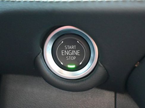 Used 2025 Chevrolet Tahoe Premier image 37