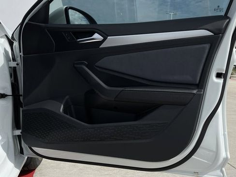New 2025 Volkswagen Jetta SE image 22