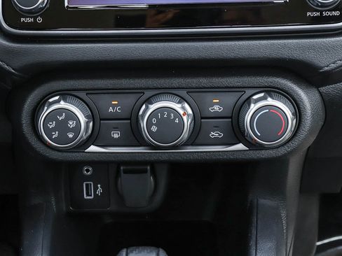 Used 2024 Nissan Versa S w/ Trunk Package FWD image 20