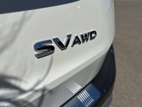 Used 2023 Nissan Rogue SV AWD/4WD image 6