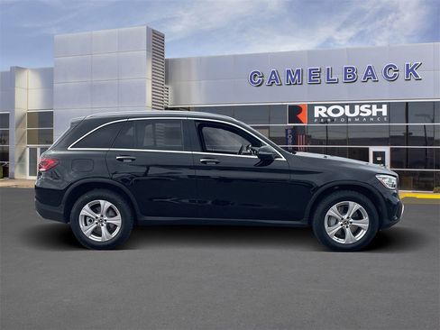 Used 2021 Mercedes-Benz GLC 300 image 6