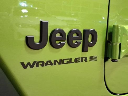 Used 2025 Jeep Wrangler Unlimited Sport AWD/4WD image 11
