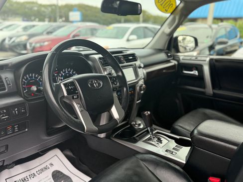 Used 2016 Toyota 4Runner Limited image 15