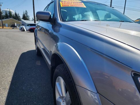Used 2008 Subaru Outback 2.5i Limited AWD/4WD image 30