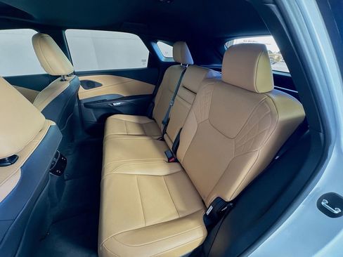 Used 2024 Lexus RX 350 Premium image 25