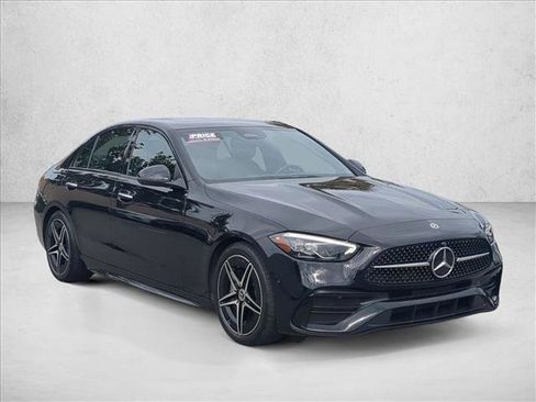 Used 2022 Mercedes-Benz C 300 Sedan image 3