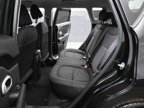 Used 2017 Kia Soul + image 14