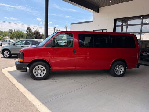 Used 2014 Chevrolet Express 1500 LS AWD/4WD image 4