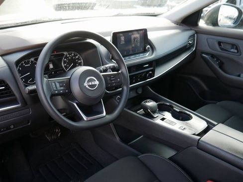 Used 2023 Nissan Rogue S image 13