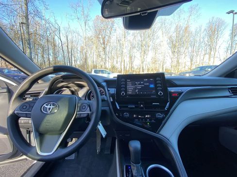 Used 2023 Toyota Camry LE image 24