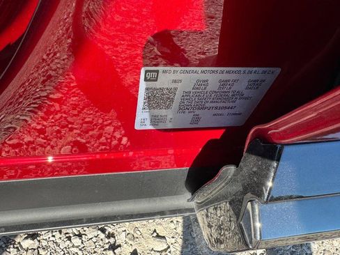 New 2026 Chevrolet Equinox EV RS image 16