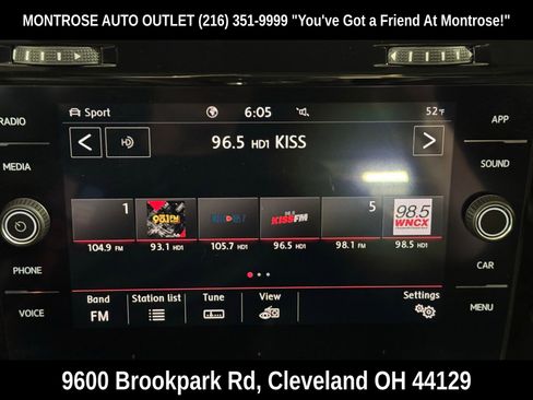 Used 2020 Volkswagen GTI SE image 26