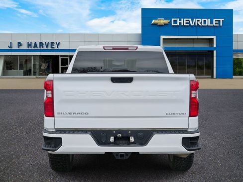 Used 2022 Chevrolet Silverado 1500 Custom image 5