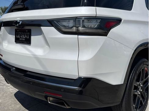 Used 2020 Chevrolet Traverse Premier w/ Redline Edition FWD image 12
