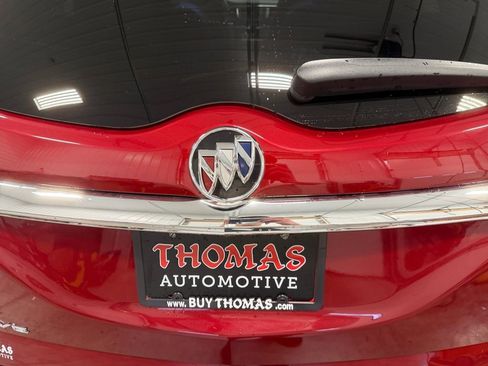 Used 2021 Buick Enclave Premium w/ Sun and Sites Package image 11