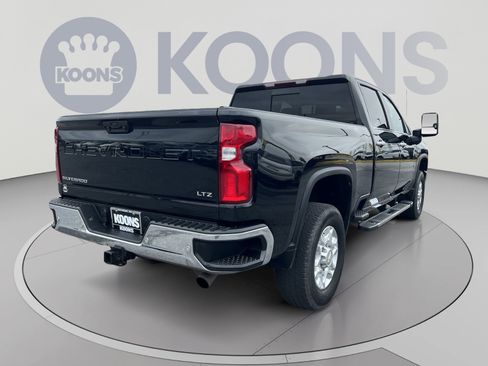 Used 2022 Chevrolet Silverado 2500 LTZ w/ LTZ Plus Package AWD/4WD image 7