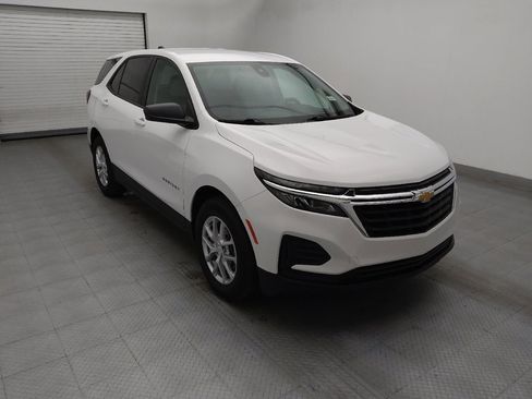 Used 2024 Chevrolet Equinox LS w/ LS Convenience Package FWD image 13