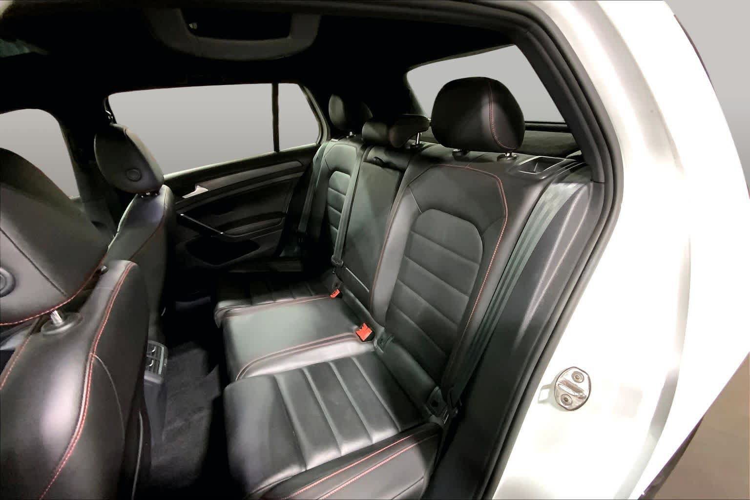 Used 2021 Volkswagen GTI SE FWD image 21