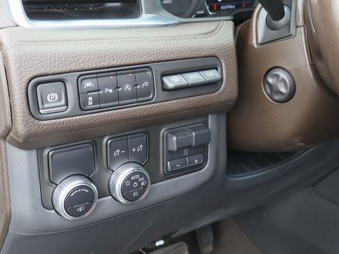 Certified 2021 GMC Yukon Denali w/ Denali Premium Package RWD image 13