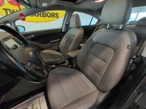 Used 2014 Kia Forte EX w/ Premium Package FWD image 11