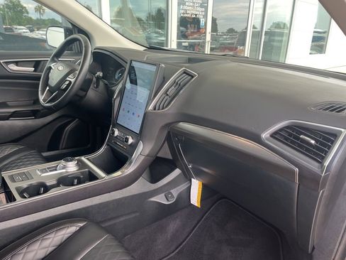 Used 2024 Ford Edge Titanium w/ Equipment Group 301A AWD/4WD image 21